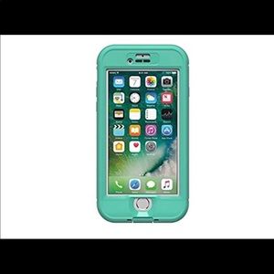 iPhone 7 life proof and otter box cases